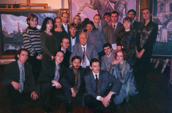 Polina & Dmitry Luchanov. A group of students and teachers  in the Glazunov's studio 2001